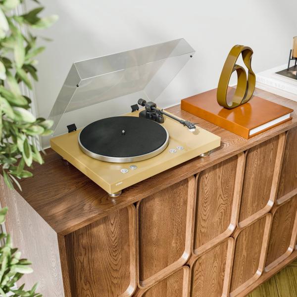 Kristijan Console Design